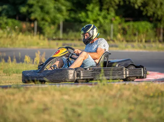 Zdjęcie z toru gokartowego KartGoo Bydgoszcz